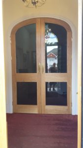 Double curved doors